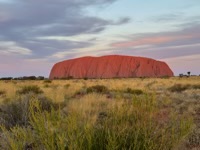 Uluṟu as the sun sets