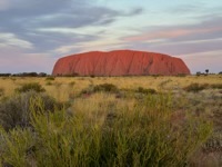 Uluṟu as the sun sets